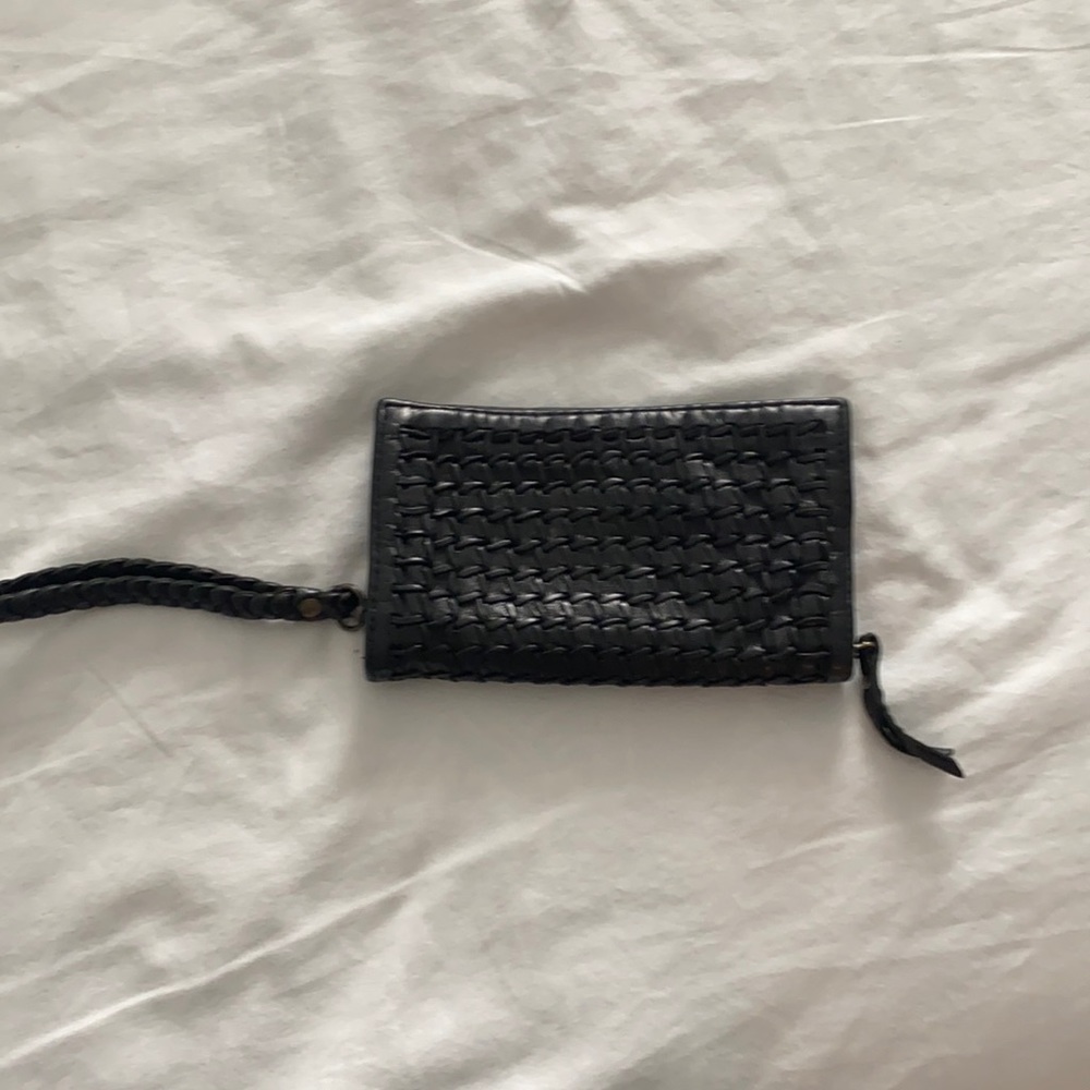 Gorgeous Monserat De Lucca wristlet softest leather